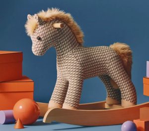 エルメスで一番安いものは？予算別に紹介【1万円以下のギフトも】