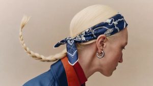 エルメス ツイリーとは？人気の巻き方や使い方・選び方を徹底解説